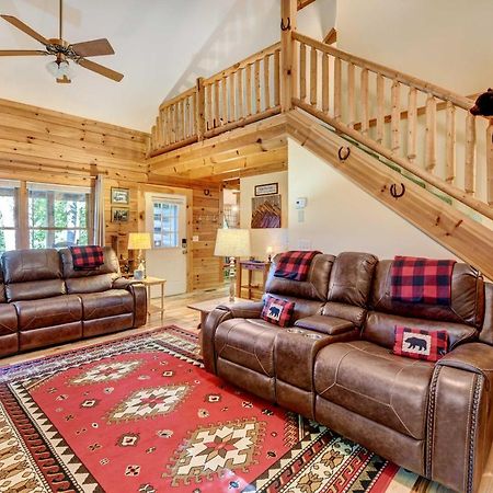 Waynesville Cabin With Covered Deck And Fire Pit! Lake Junaluska Luaran gambar