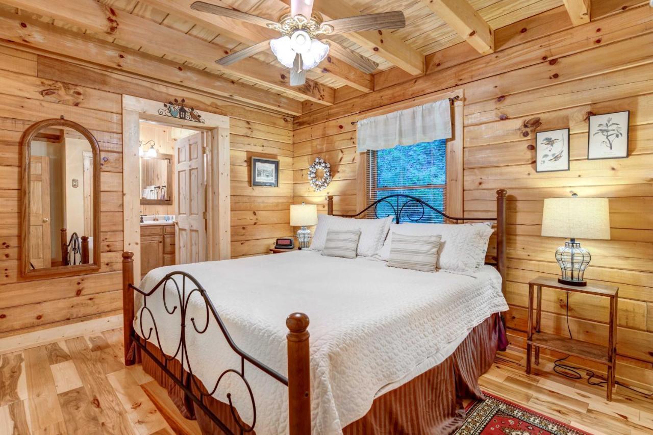 Waynesville Cabin With Covered Deck And Fire Pit! Lake Junaluska Luaran gambar