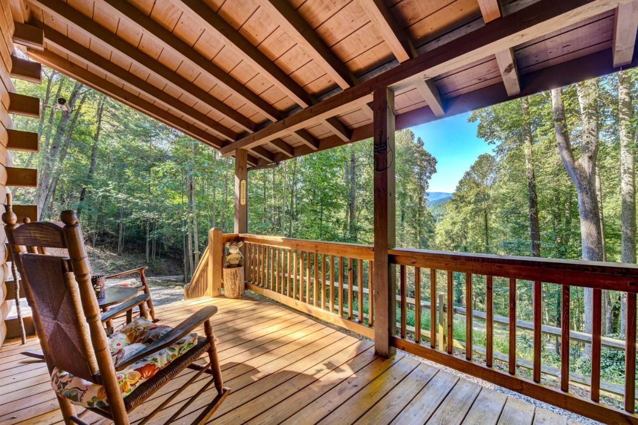 Waynesville Cabin With Covered Deck And Fire Pit! Lake Junaluska Luaran gambar