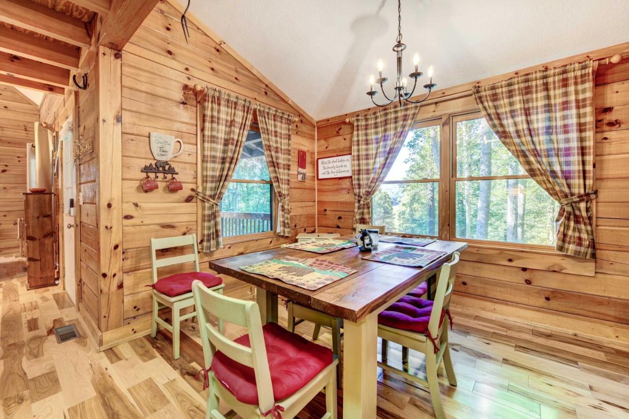 Waynesville Cabin With Covered Deck And Fire Pit! Lake Junaluska Luaran gambar