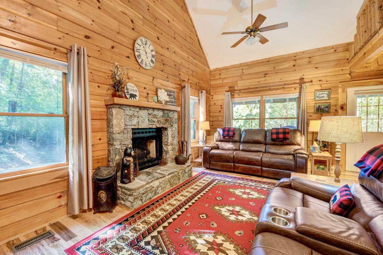 Waynesville Cabin With Covered Deck And Fire Pit! Lake Junaluska Luaran gambar